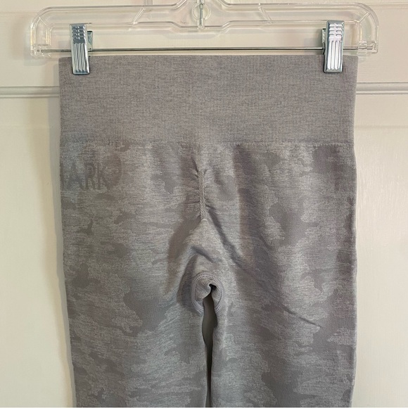 Gymshark Women’s Grey Leggings - Picture 8 of 8